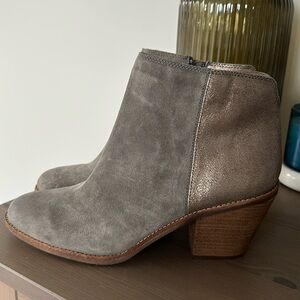 Lightly worn cute Sofft Booties